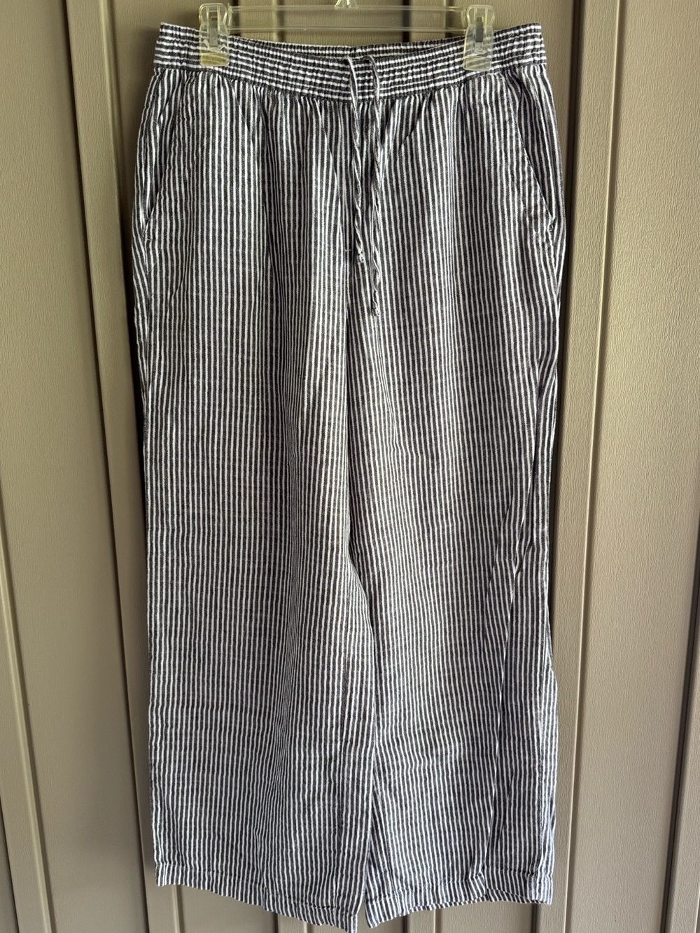 Old Navy Gray & White Striped Wide-Leg Drawstring Linen Pants size Medium